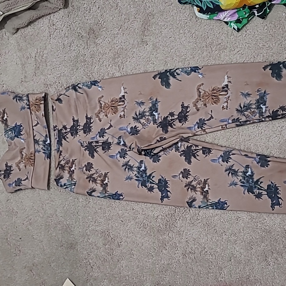 Tribe Kelley leggings